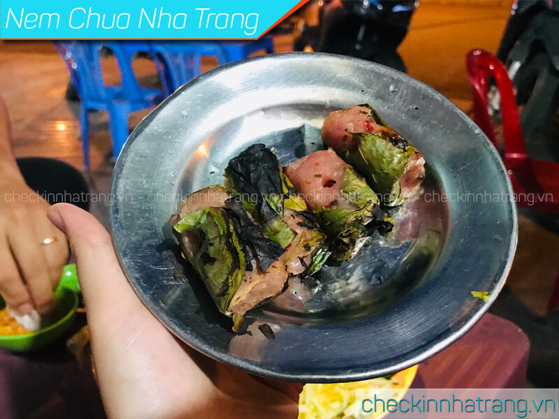 Ăn gì ở Nha Trang - Nem Chua Nha Trang